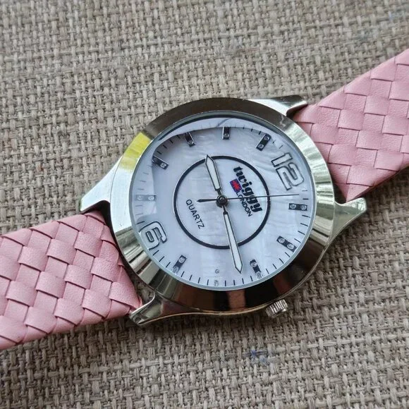Twiggy London Wristwatch Pink Leather Strap White Face Quartz Analog Wrist Watch - Picture 2 of 12
